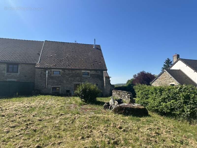 Maison à POUILLY-EN-AUXOIS