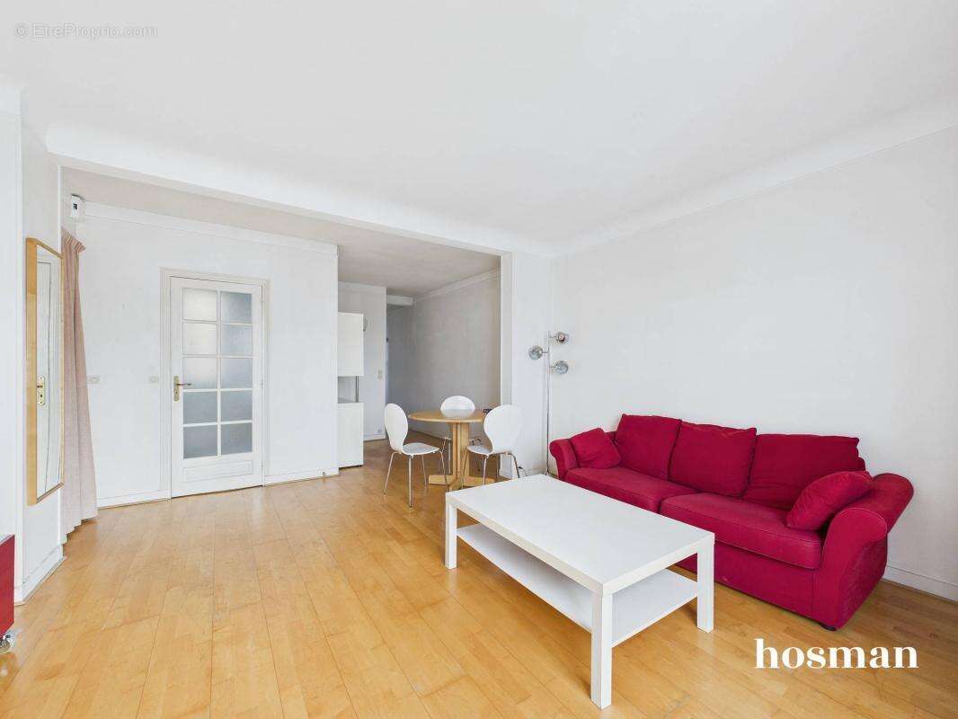 Appartement 2 pièces de 53 m² - Centre-ville de Vanves - Traversant et lumineux - Rue Louis Blanc - photo 3