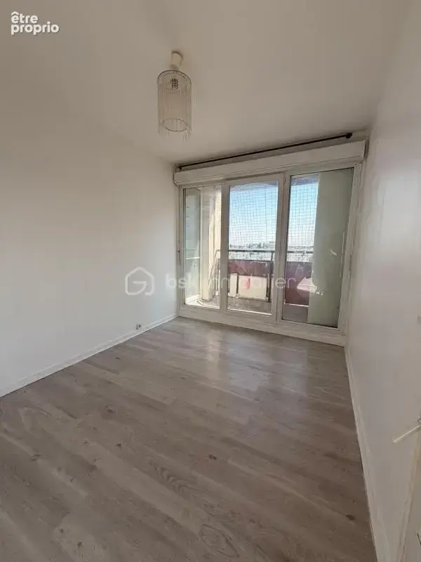 Appartement T3 de 55 m² avec balcon, parking & cave — Idéal 1ᵉʳ achat ou investissement à Aulnay-sous-Bois - photo 2