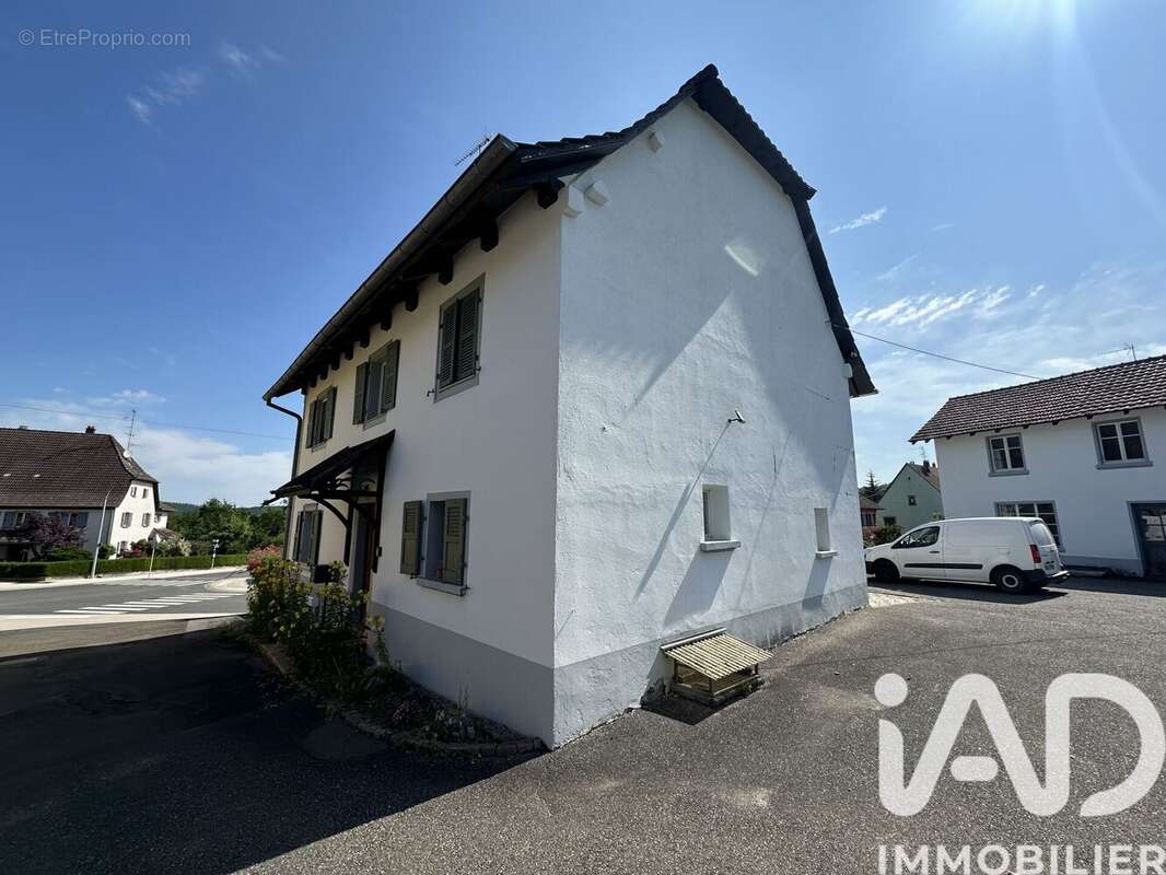 Maison 129 m² à Winkel  - photo 5