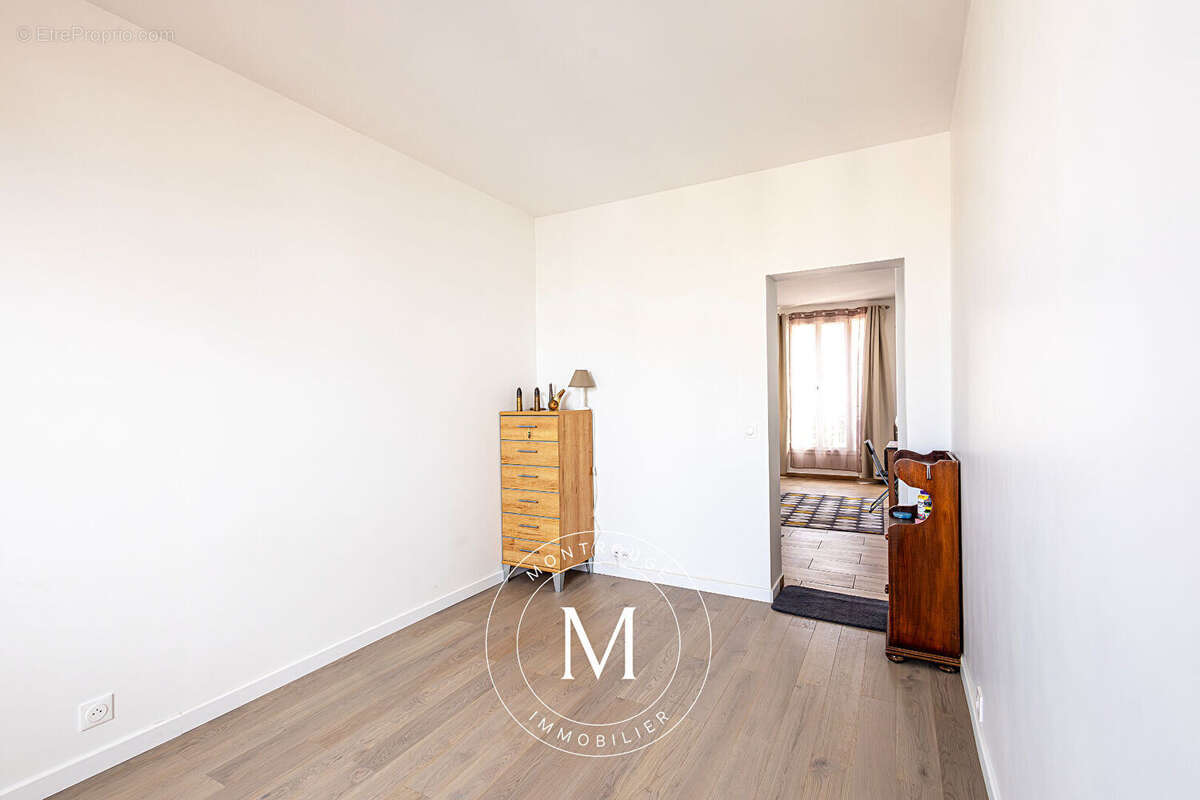 Appartement à MONTROUGE