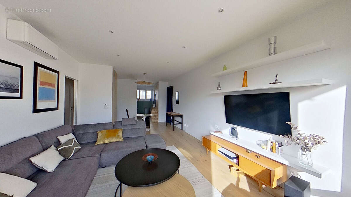 Appartement à LYON-8E