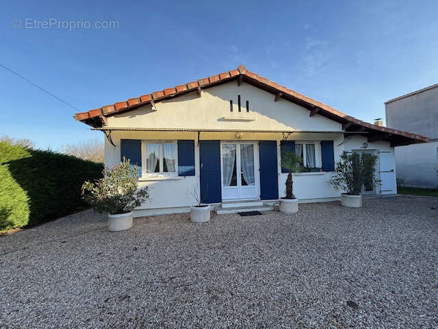 Maison plain pied 2 chambres plein centre avec garage - photo 8