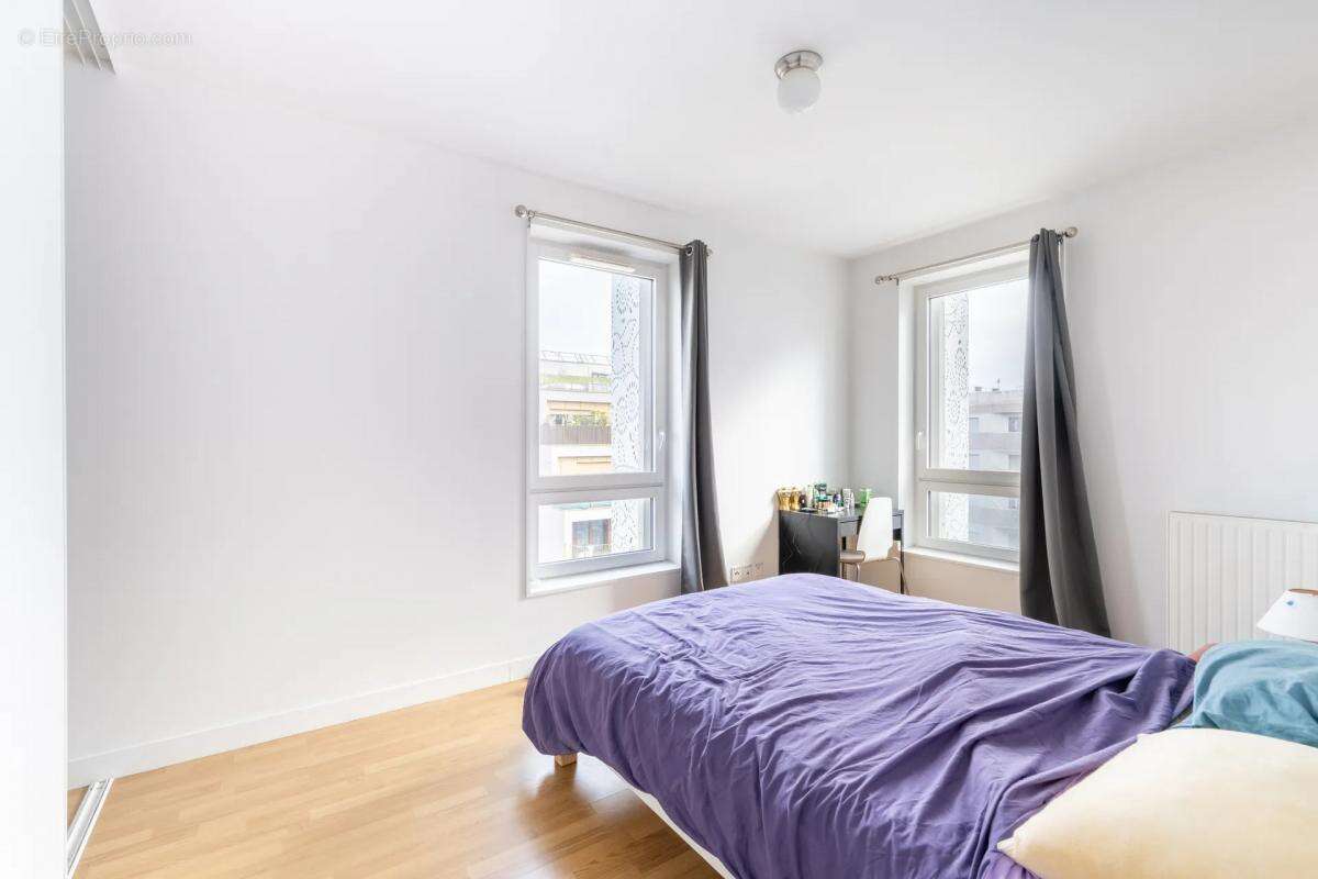 Appartement à PARIS-19E