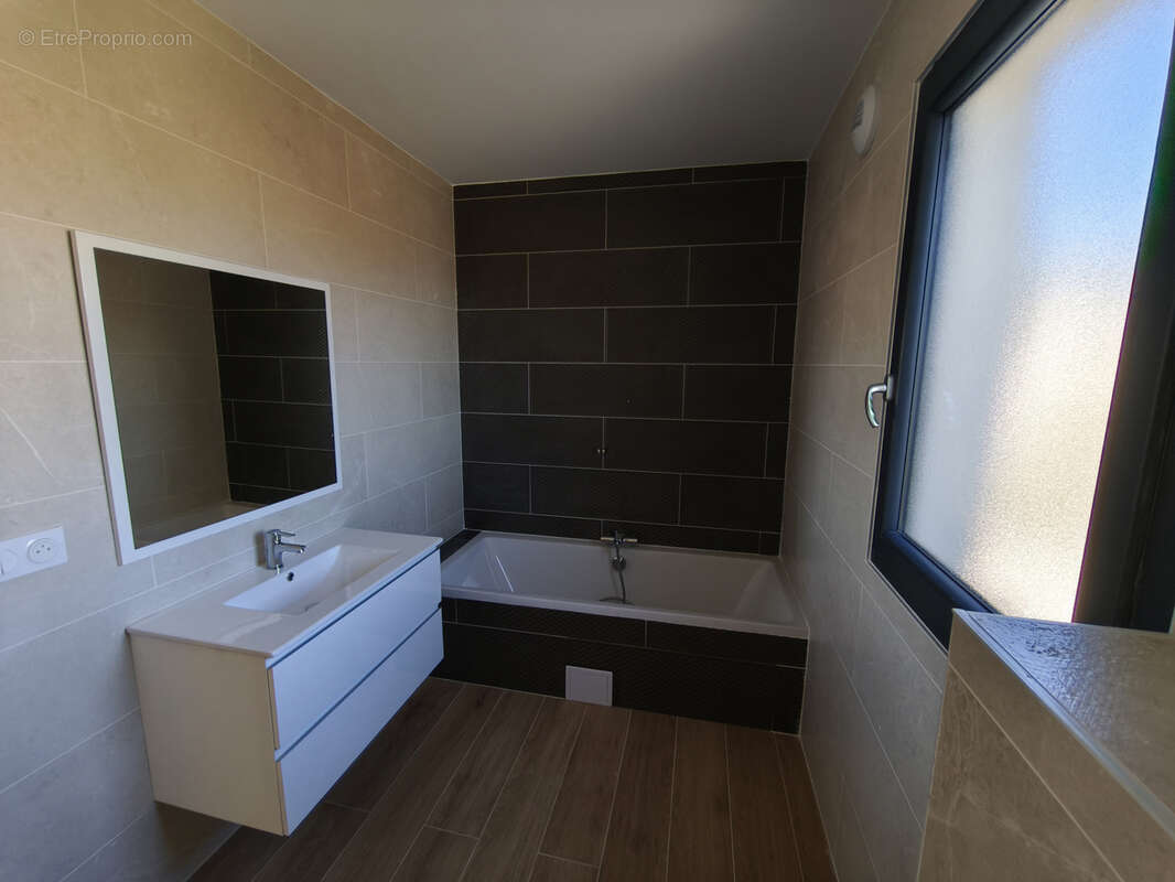 Vend villa T5 avec Garage et piscine - photo 10