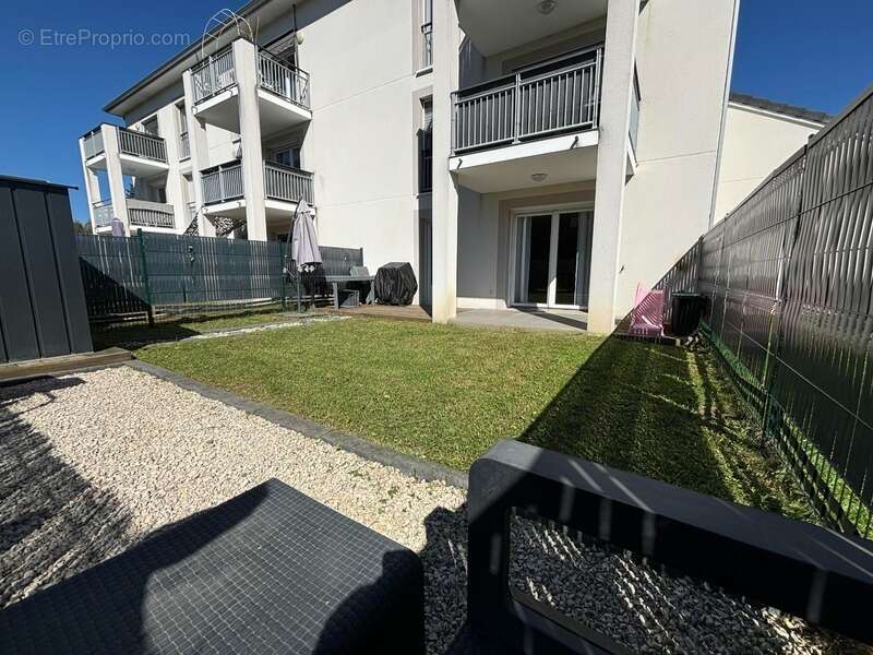 Appartement à ARTIGUELOUVE