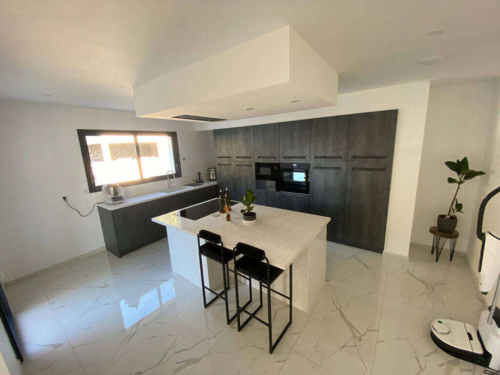 Maison à FUSSY