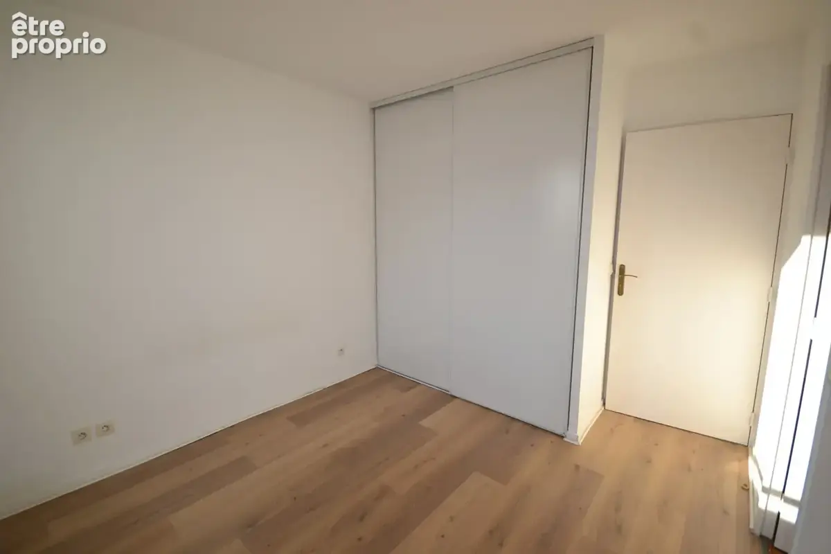 Saint Ouen Sur Seine - 2 pièces 40 m2 avec balcon + cave et parking - photo 7