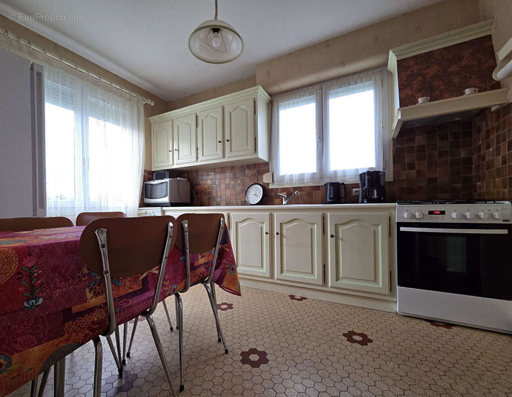 Maison à SAINT-RENAN