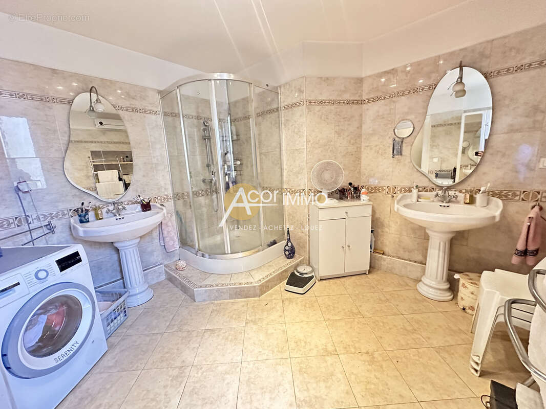 Haussmannien  -  T4  -  143m2  -  Toulon Centre Ville - photo 4