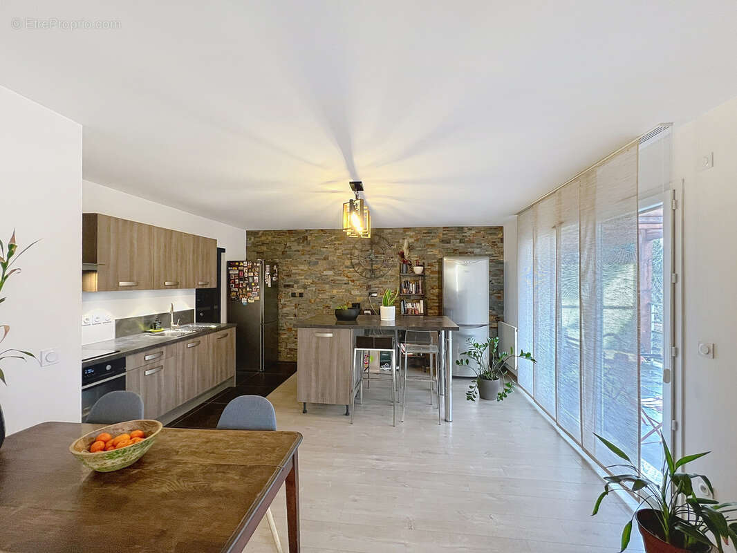 Appartement à SEYNOD