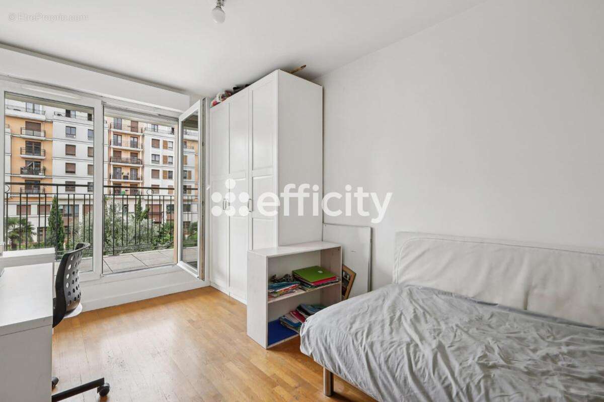 Appartement à MONTROUGE