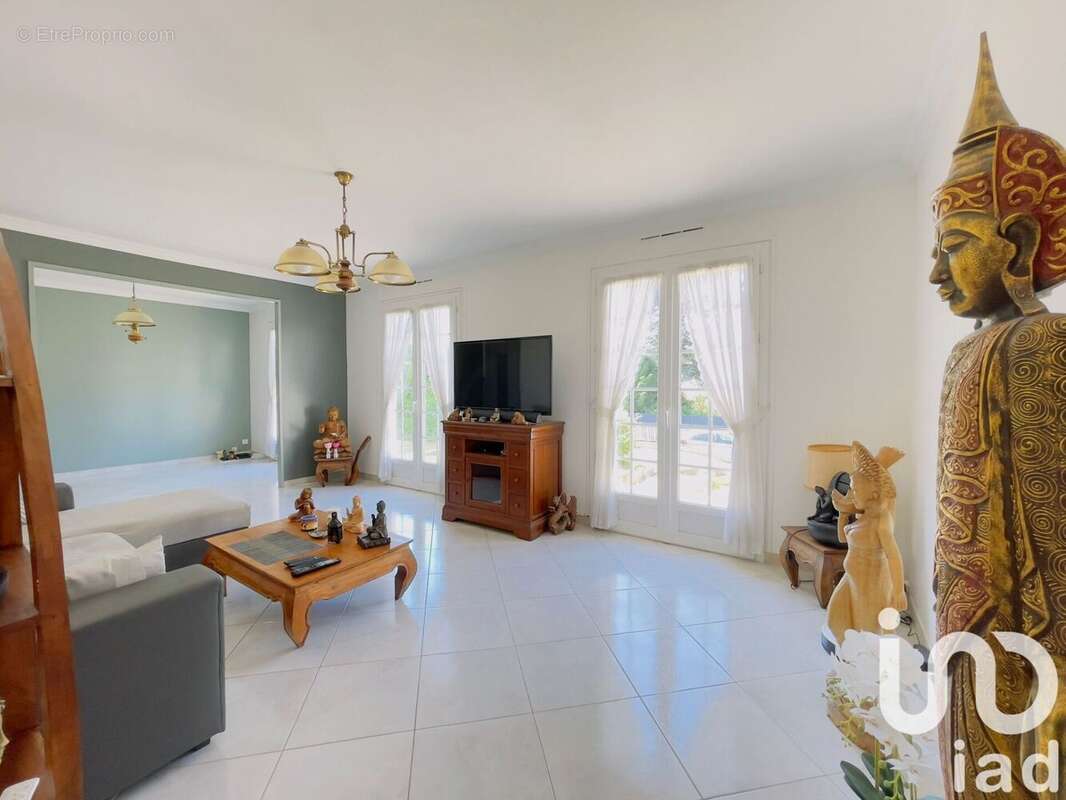 Photo 2 - Maison à CHENNEVIERES-SUR-MARNE