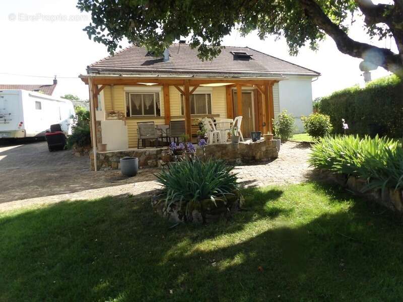 Maison à COMMENTRY