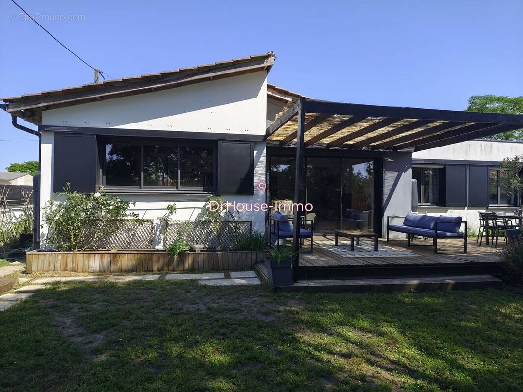Maison à VILLENAVE-D'ORNON