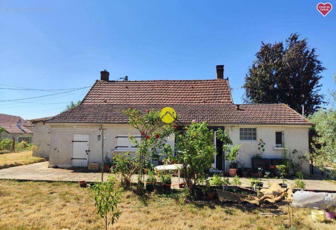 Maison à SAINT-LEGER-LE-PETIT