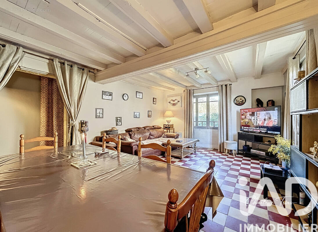 Photo 1 - Maison à GENISSAC