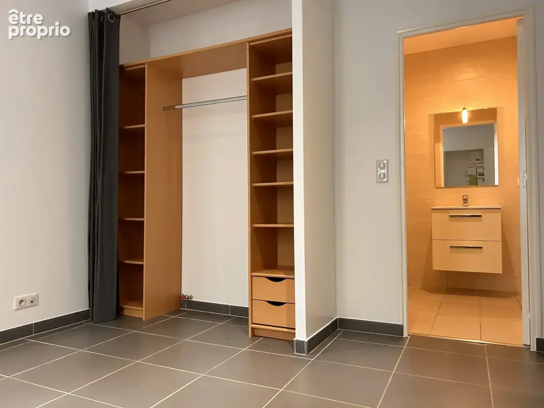 A VENDRE - Immeuble de rapport centre-ville Argenton-sur-Creuse - photo 8