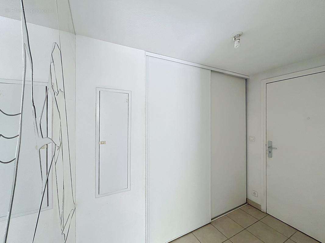 Appartement à MANDELIEU-LA-NAPOULE