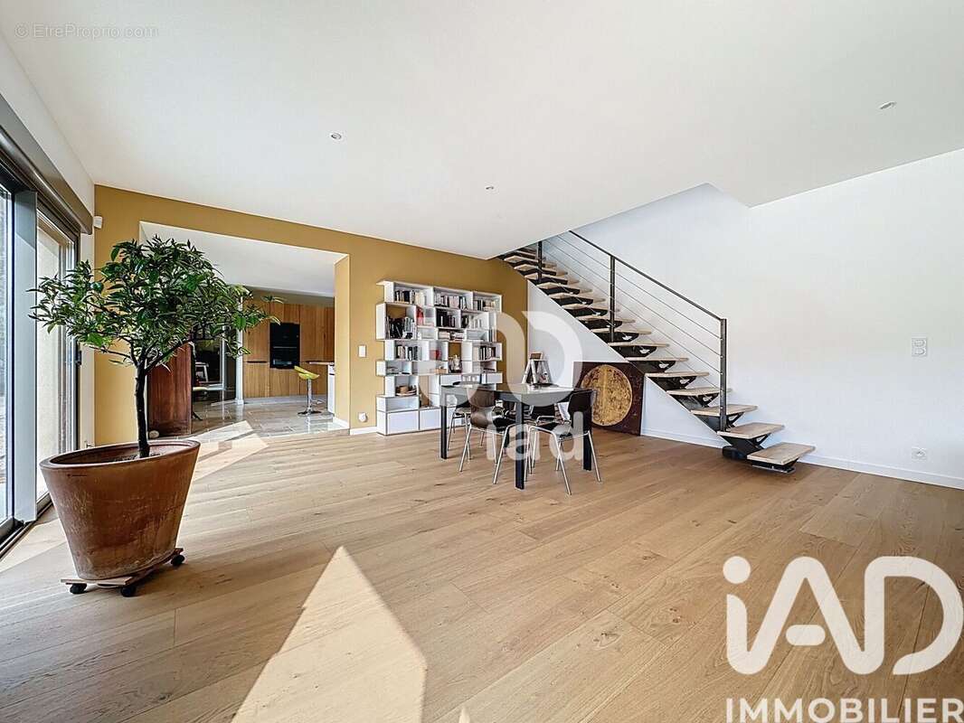 Maison 180 m² à Tarbes  - photo 5