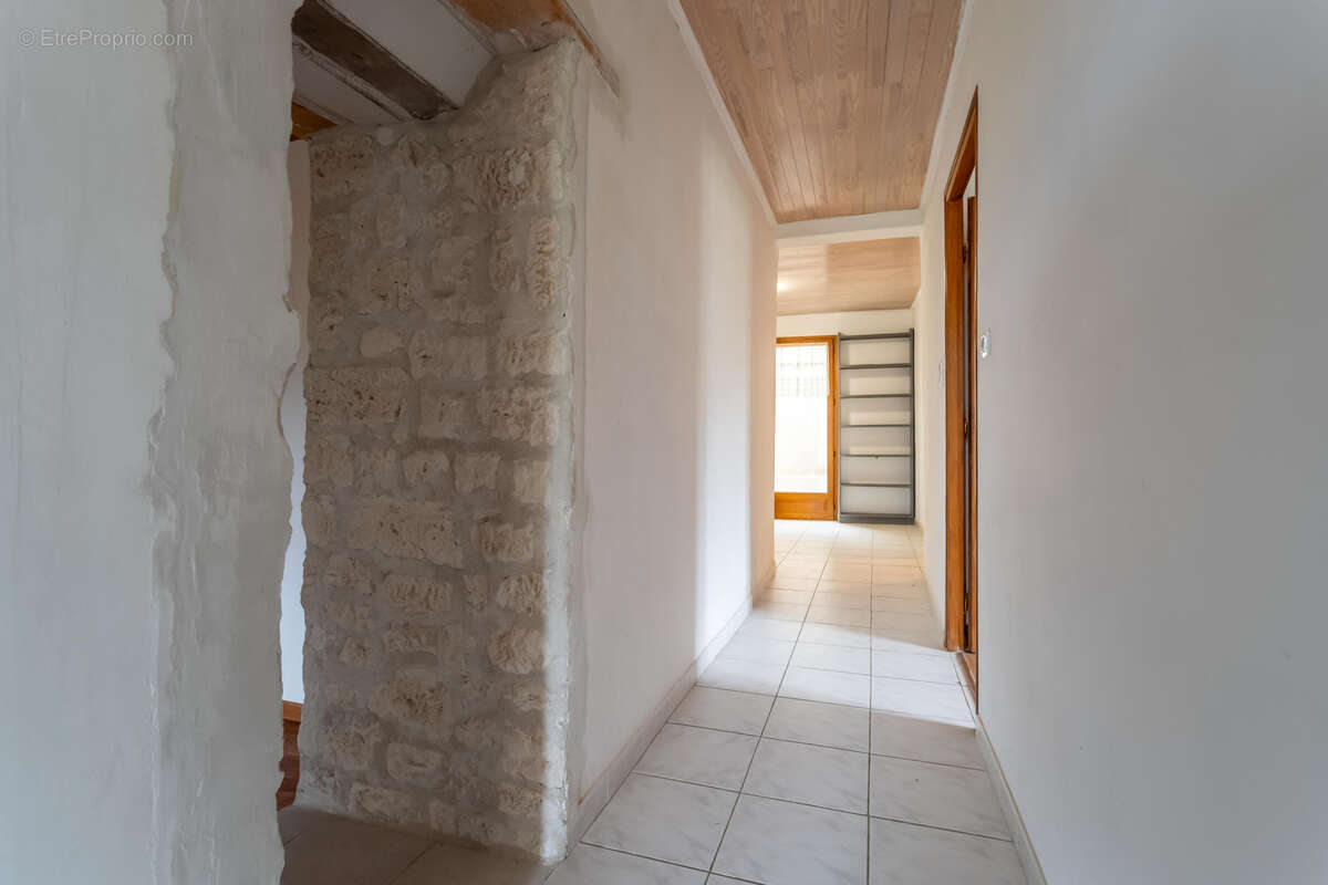 Maison de campagne avec garage - photo 9