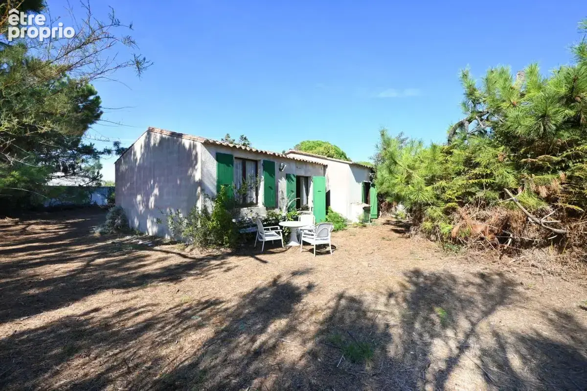 Maison à fort potentiel à Sainte-Marie-de-Ré - Les Grenettes - photo 2