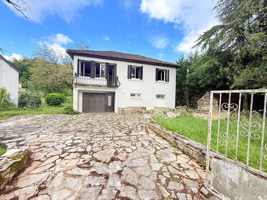 Maison à rénover 5 pièce(s) de 78 m² à Pradines - photo 15