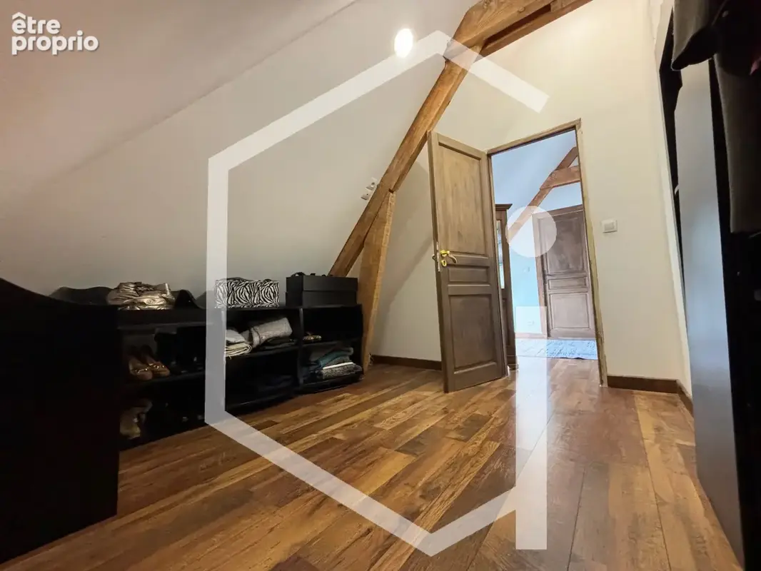 Magnifique propriété - 3 chambres - à quelques minutes du centre-ville de Cosne sur Loire - photo 12
