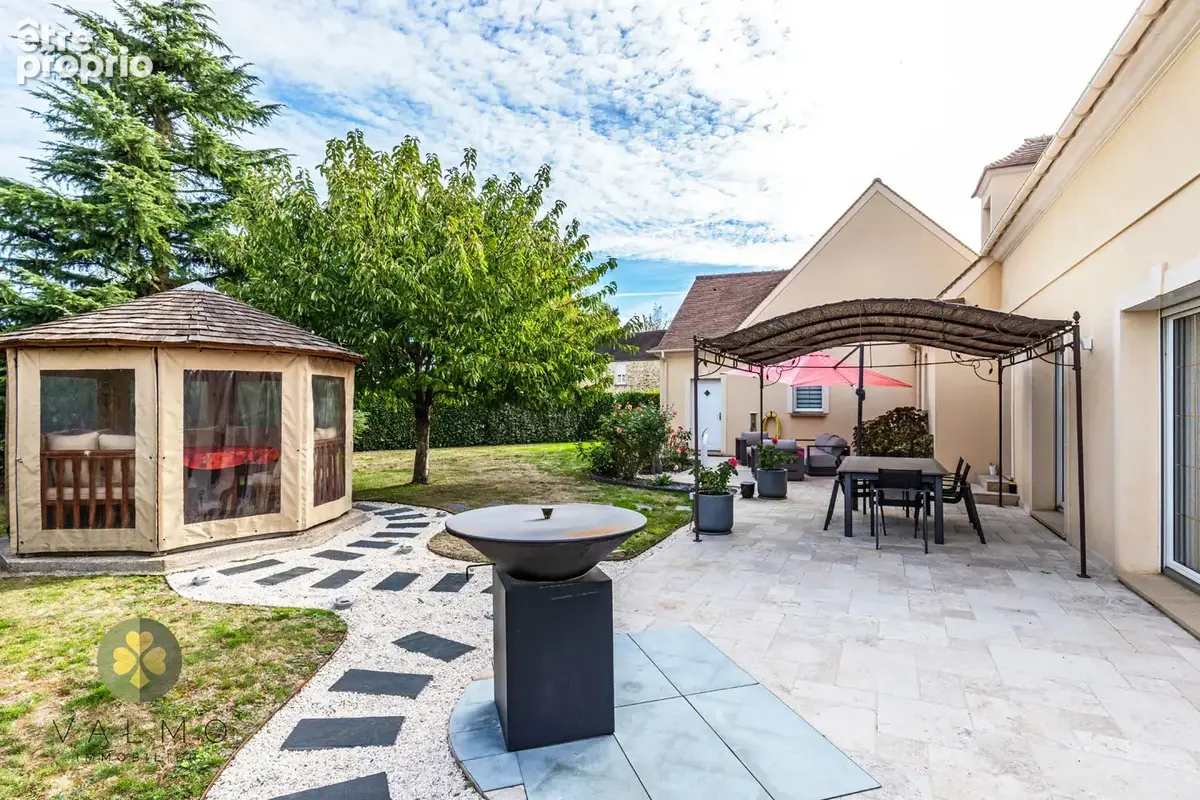 Maison 260 m2 avec piscine couverte - photo 4