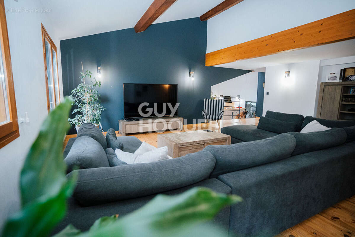 Maison à VILLENEUVE-DE-LA-RAHO