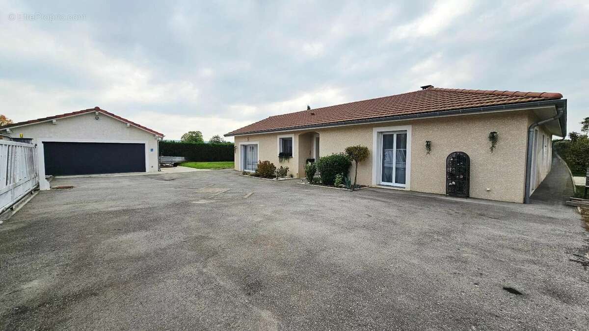 Maison à MARCILLOLES