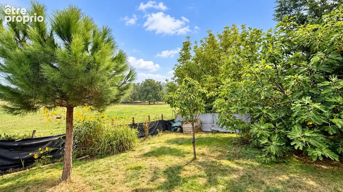 Maison mitoyenne de 136 m2 avec cellier, dépendance et terrain - photo 9