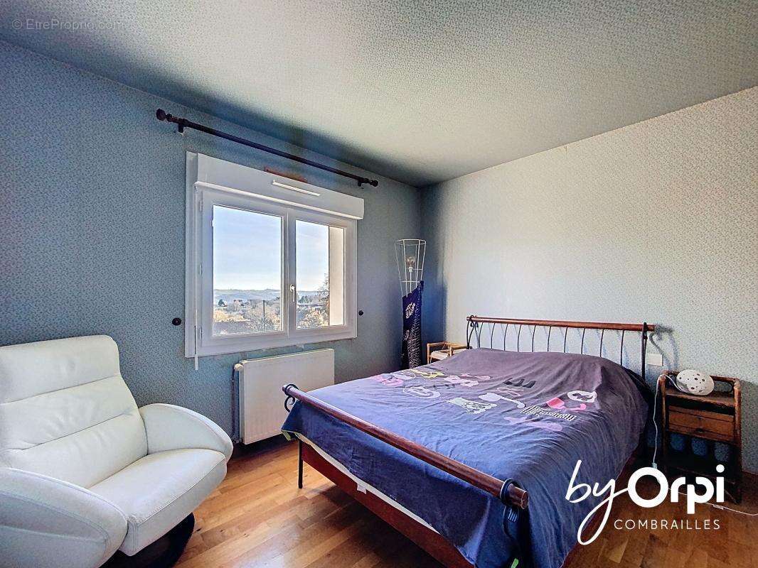 Maison à SAINT-ELOY-LES-MINES