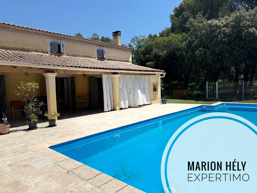 Maison à UCHAUX