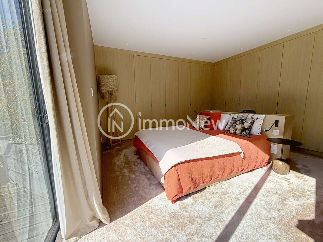 Maison de plain pied 244 m2 centre ville Avranches - photo 12