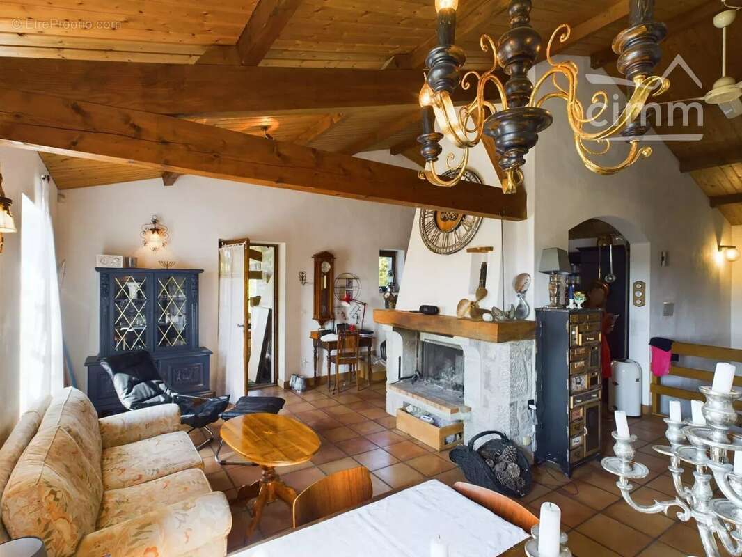 Maison à BANNE