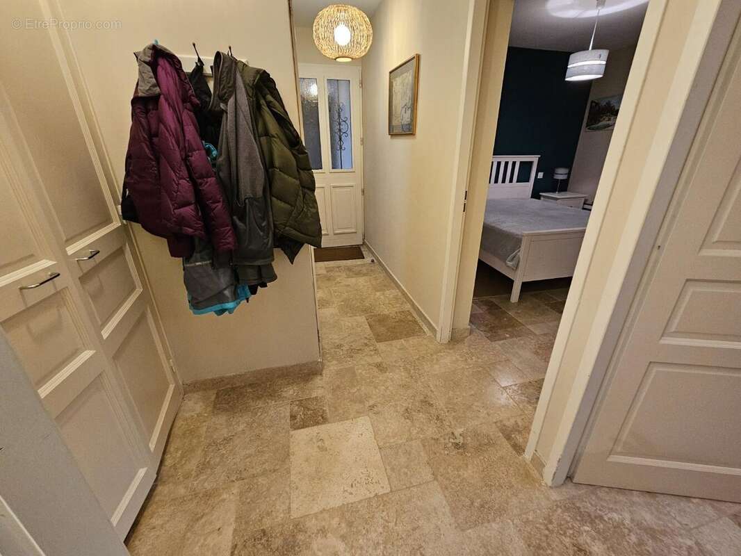 Maison à LEZIGNAN-LA-CEBE