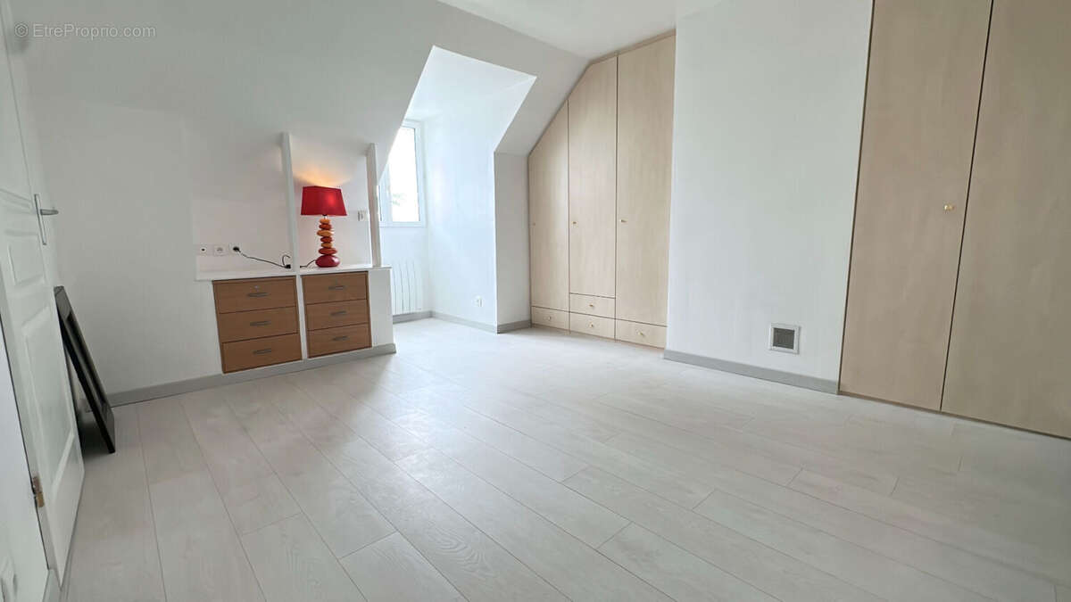 Maison 160m² à linas - photo 4