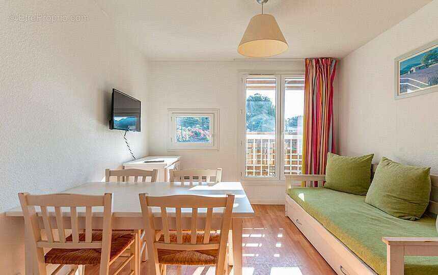 Appartement à LA LONDE-LES-MAURES