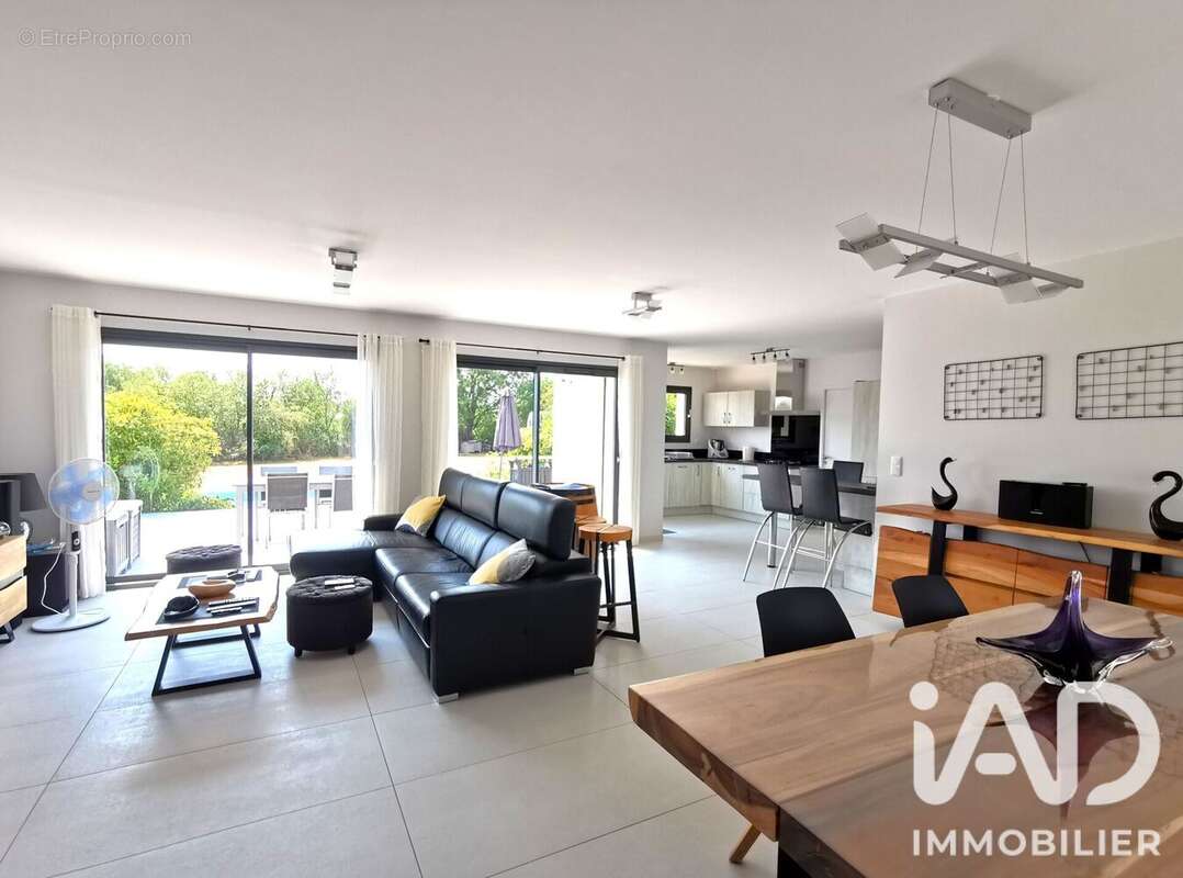 Maison 125 m² à Figeac  - photo 6