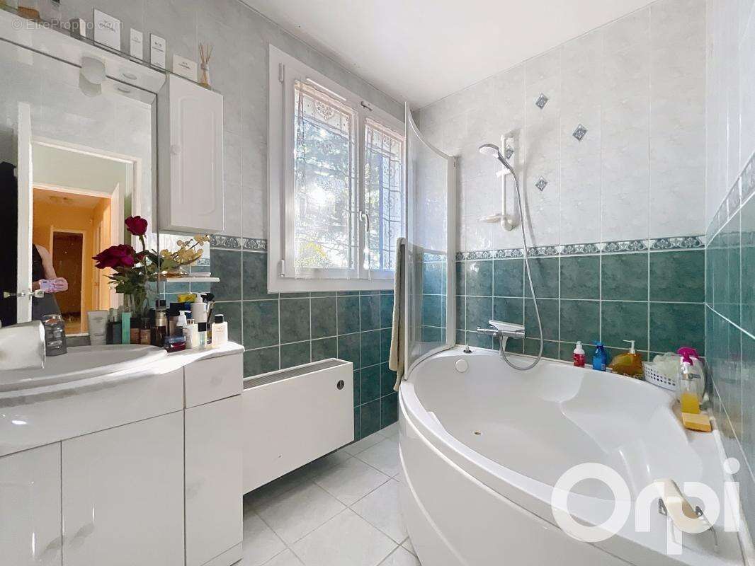 Maison à BALLAINVILLIERS