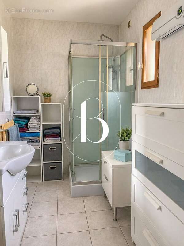 Maison 45 m² à Barjac  - photo 8
