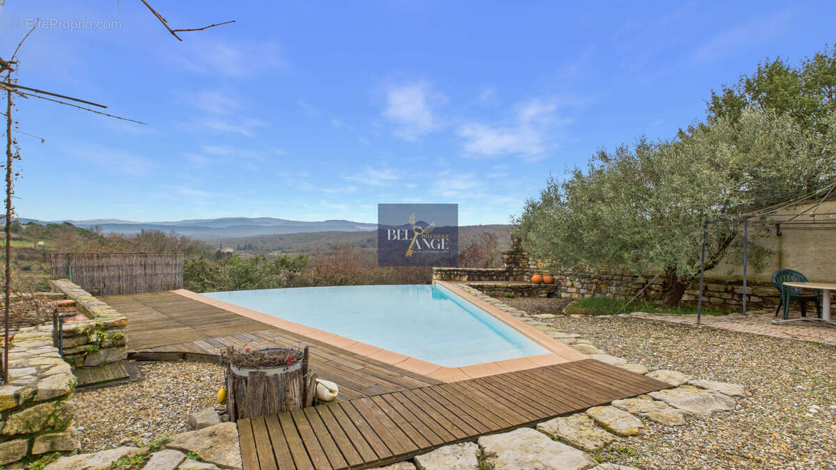 Maison à SAINT-ANDRE-DE-CRUZIERES