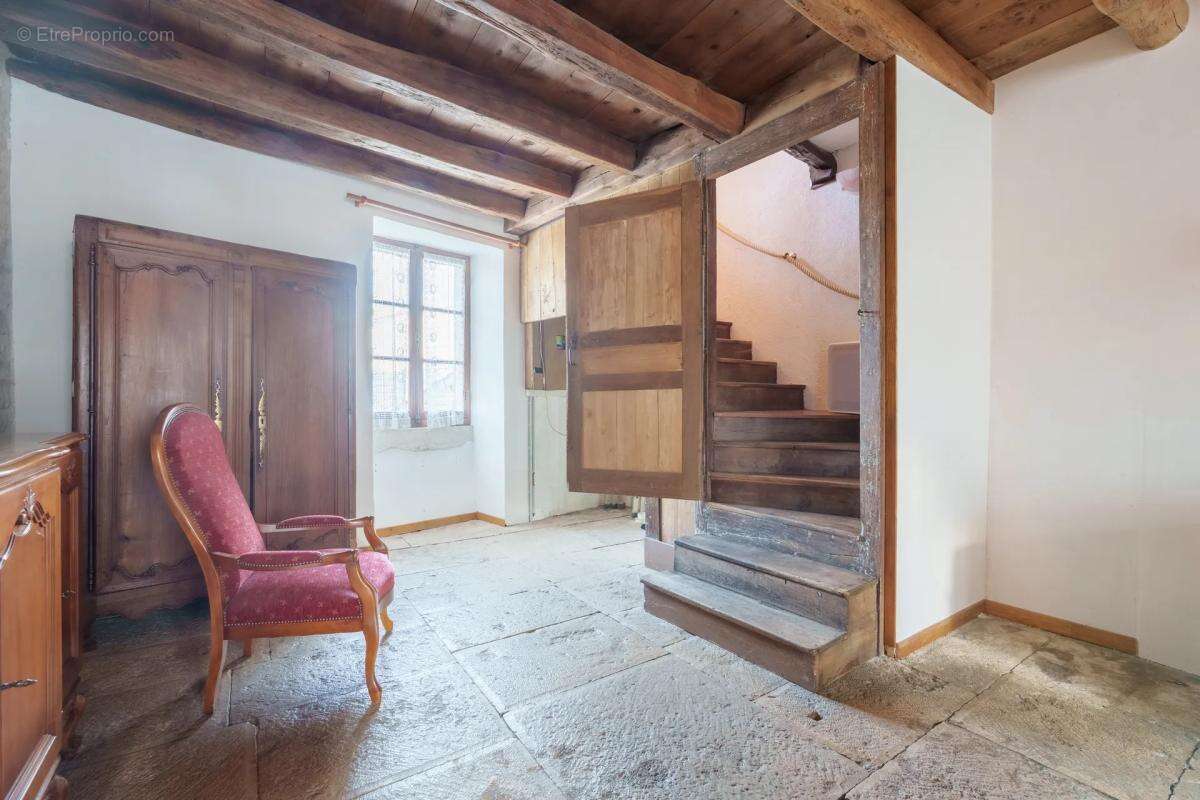 Maison à FRANCHEVILLE