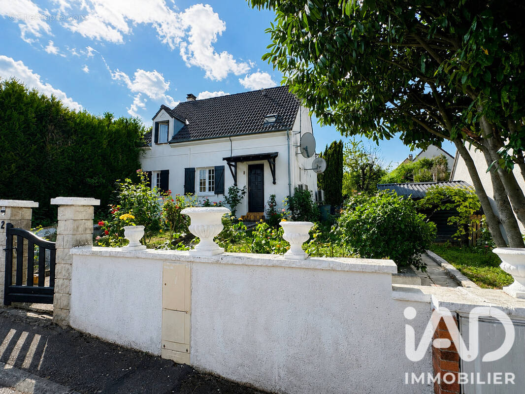 Photo 1 - Maison à MANTES-LA-VILLE