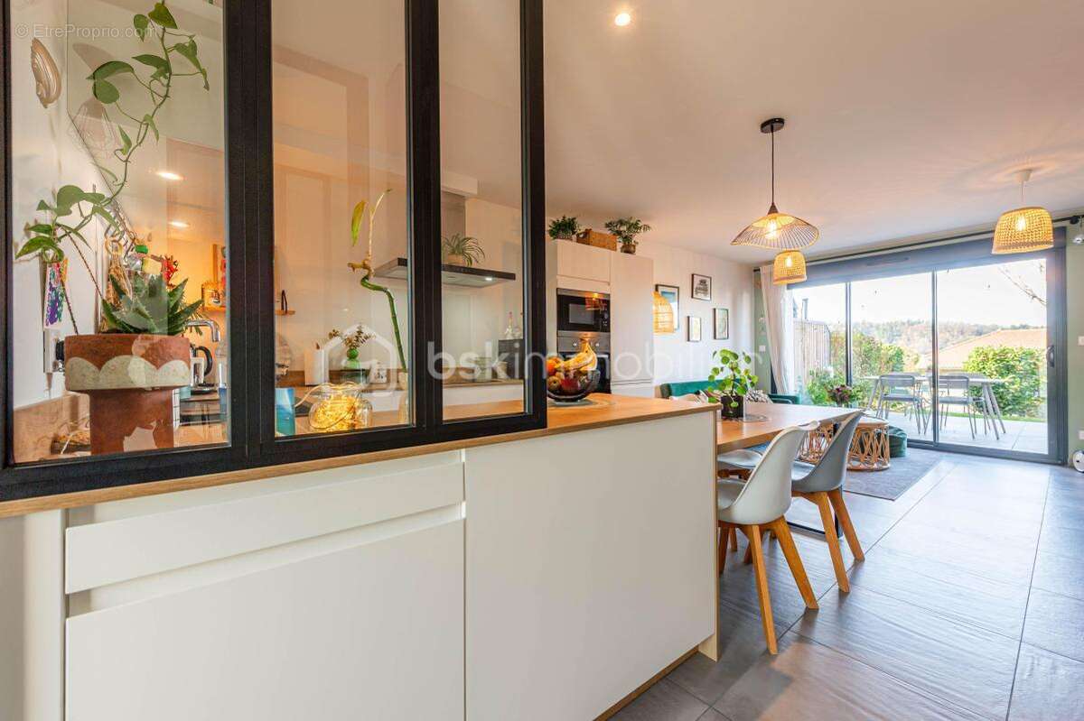 Appartement à CHAPEIRY