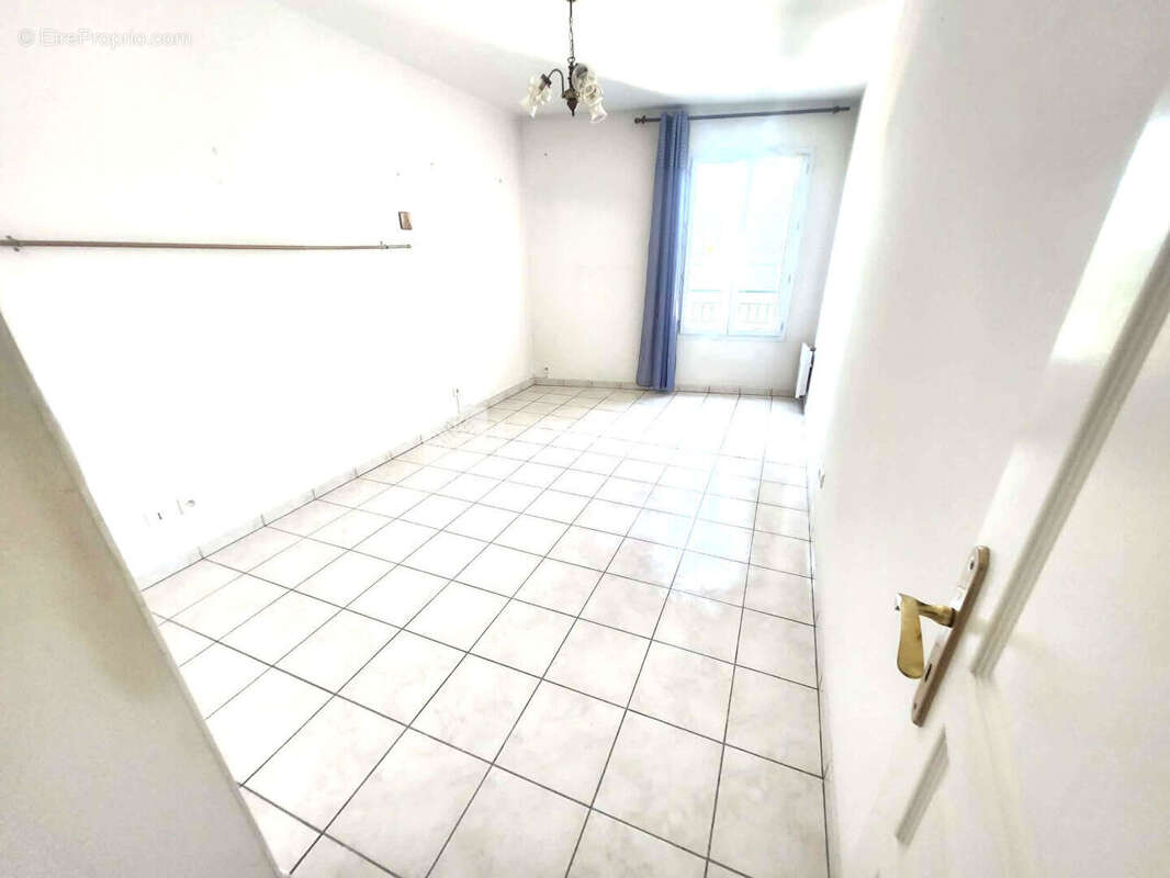 Appartement La Seyne Sur Mer 4 pièce(s) 95 m2 - photo 10