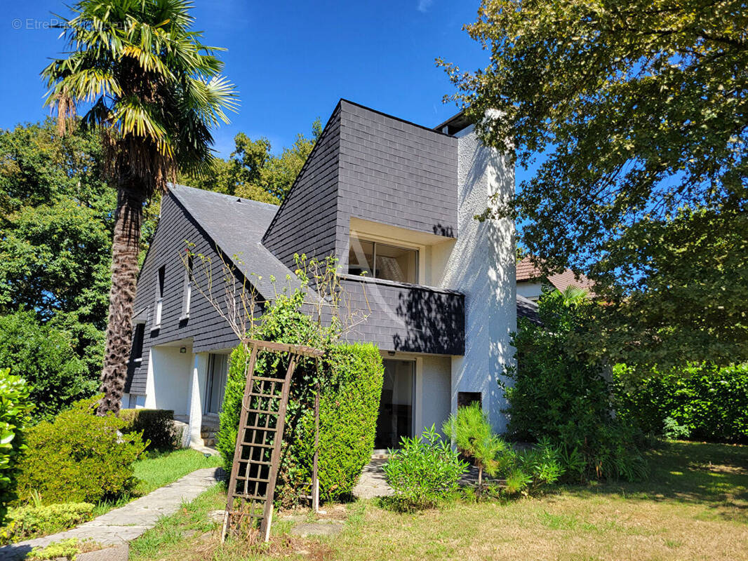 Maison à LESCAR