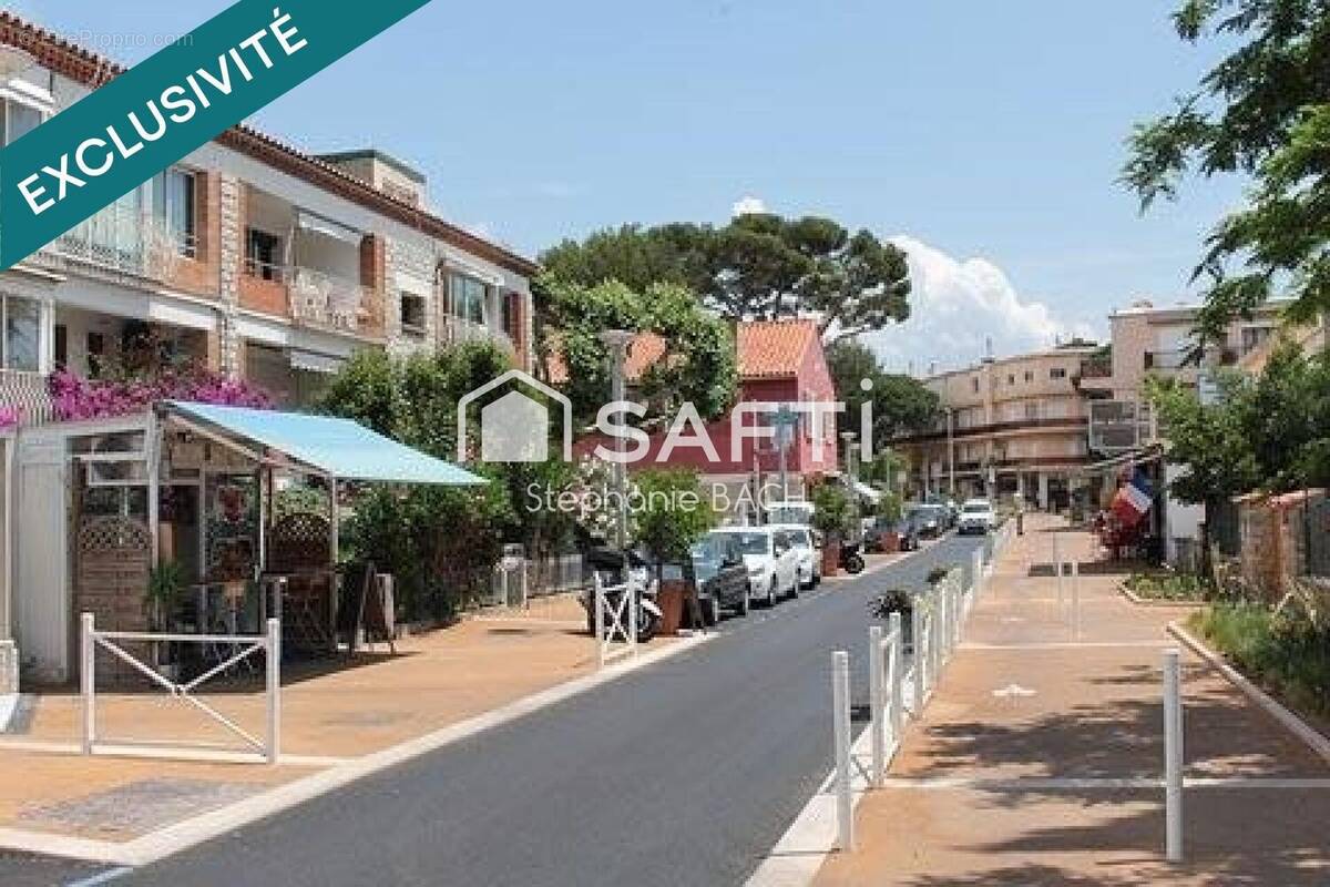 Photo 1 - Commerce à SAINT-CYR-SUR-MER