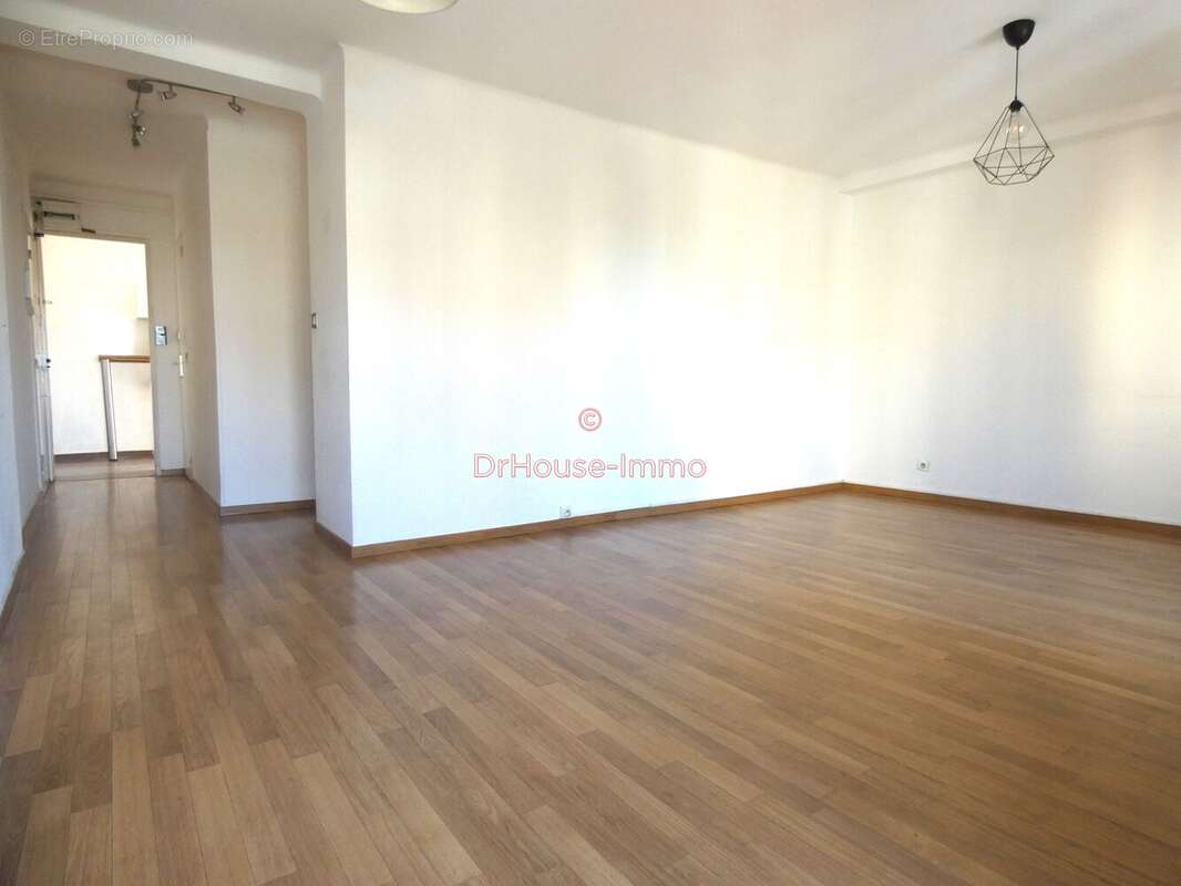 Appartement à MARSEILLE-10E